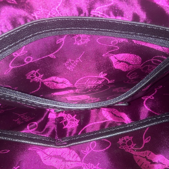 Betsey Johnson Cream and Black Shoulder Bag with stars, hearts & Monogram Design - Picture 5 of 5